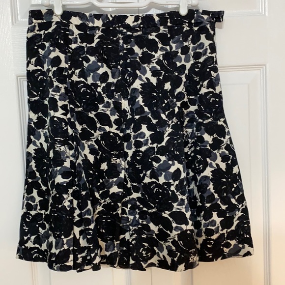 JCrew, pleated silk skirt - Picture 1 of 7